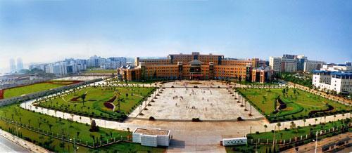 这是所与北京协和齐名的医学院,是中南大学的实力标榜