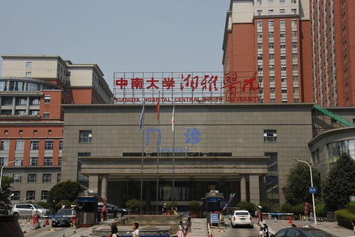 著名医学教授突然去世，14小时后媒体披露死因，中南大学湘雅医学院陷入哀思